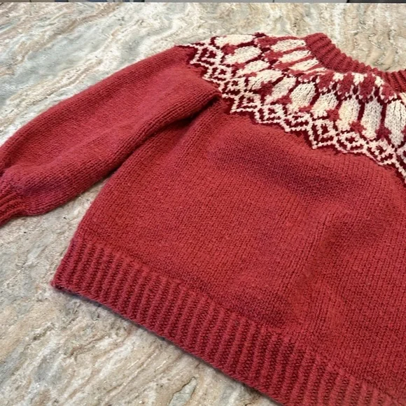 Hand Knit Sweater - Picture 5 of 10